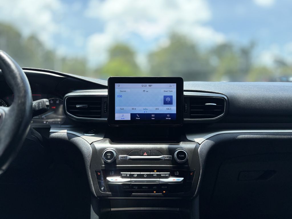 2020 Ford Explorer Image 12