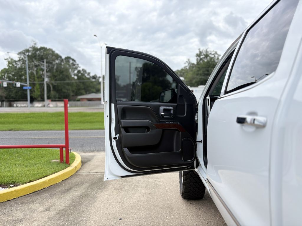 2018 GMC Sierra Image 8