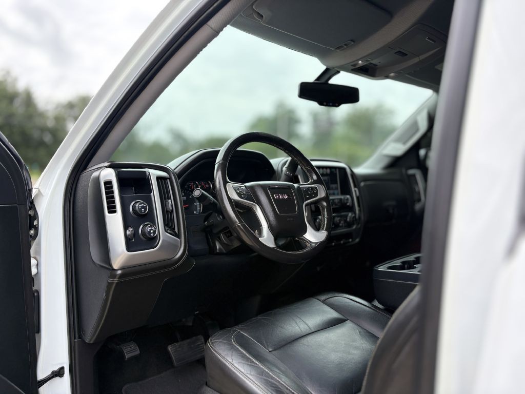 2018 GMC Sierra Image 9
