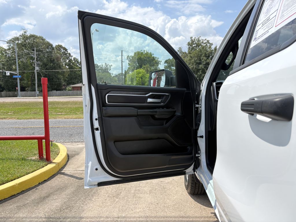 2023 RAM 1500 Image 7