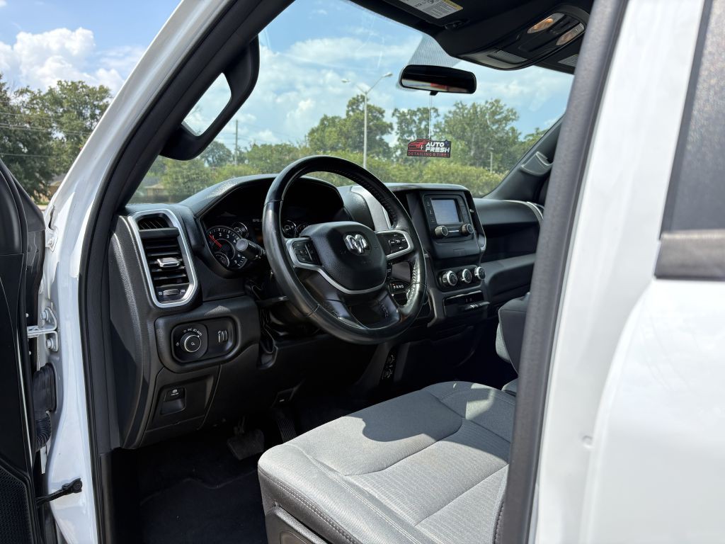2023 RAM 1500 Image 8