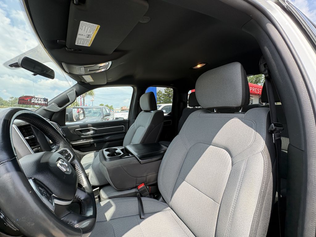 2023 RAM 1500 Image 9