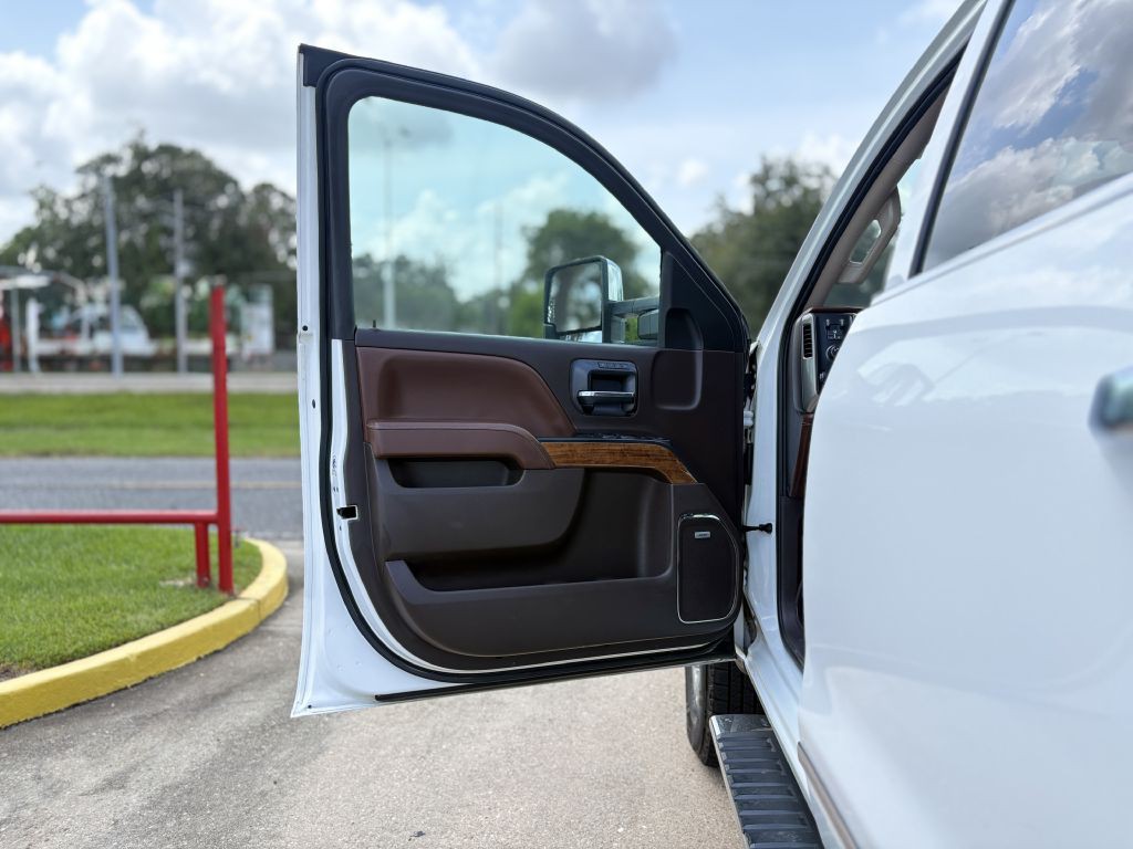 2015 Chevrolet Silverado 1500 Image 10