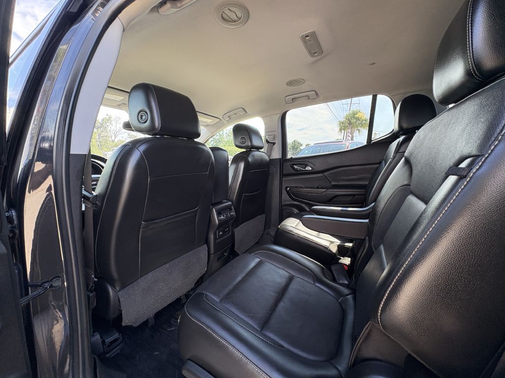 2020 GMC Acadia Image 10