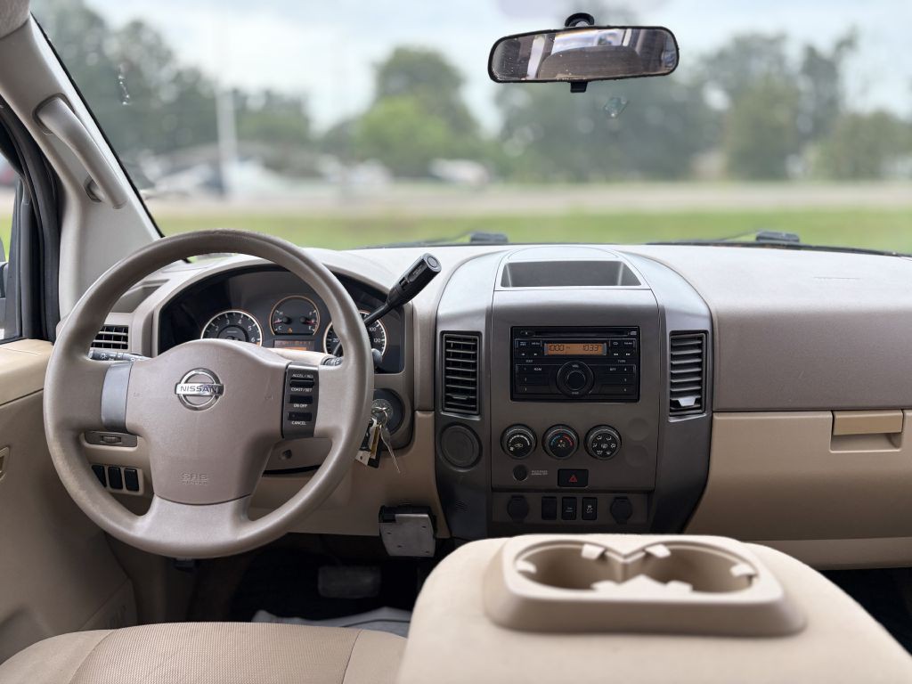 2012 Nissan Titan Image 11