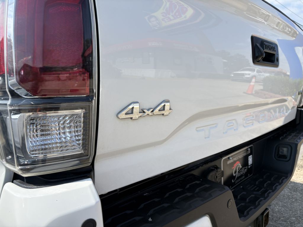 2022 Toyota Tacoma Image 6