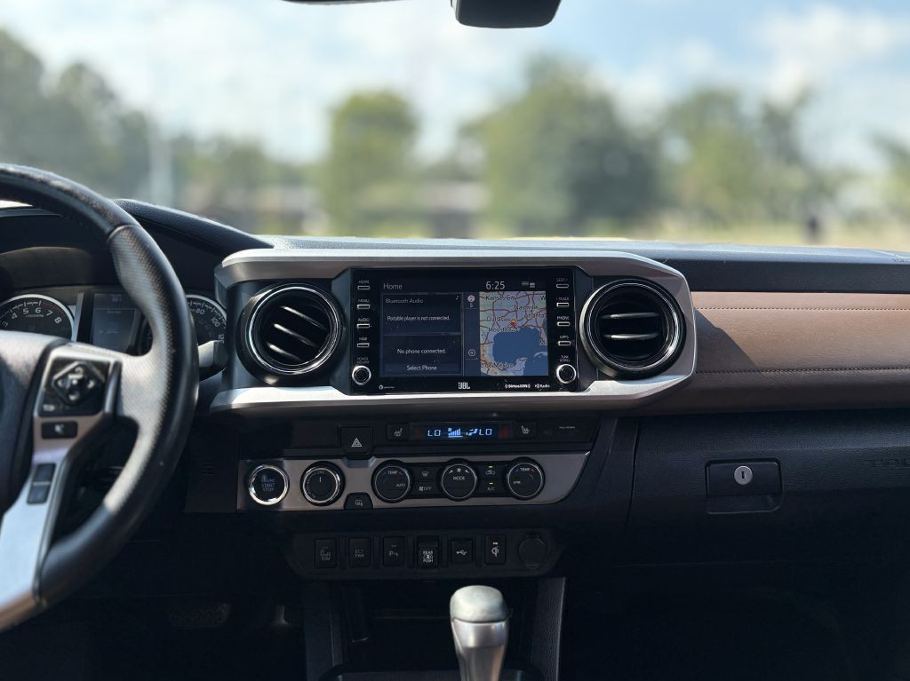 2022 Toyota Tacoma Image 12