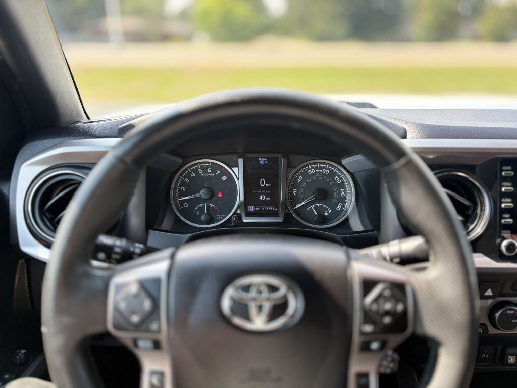 2022 Toyota Tacoma Image 13