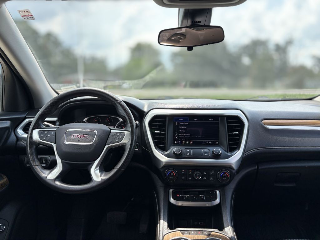 2021 GMC Acadia Image 12