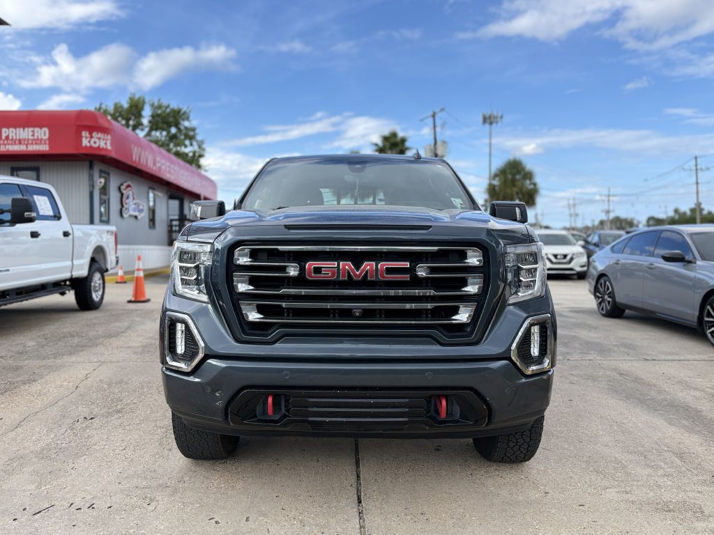 2020 GMC Sierra Image 2