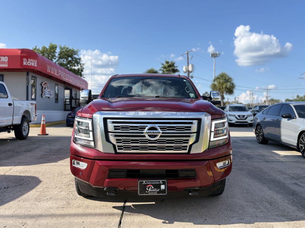 2021 Nissan Titan Image 2
