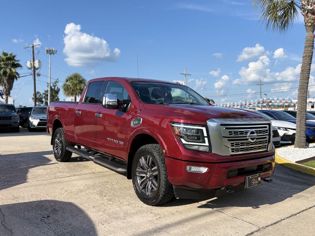 2021 Nissan Titan Image 3