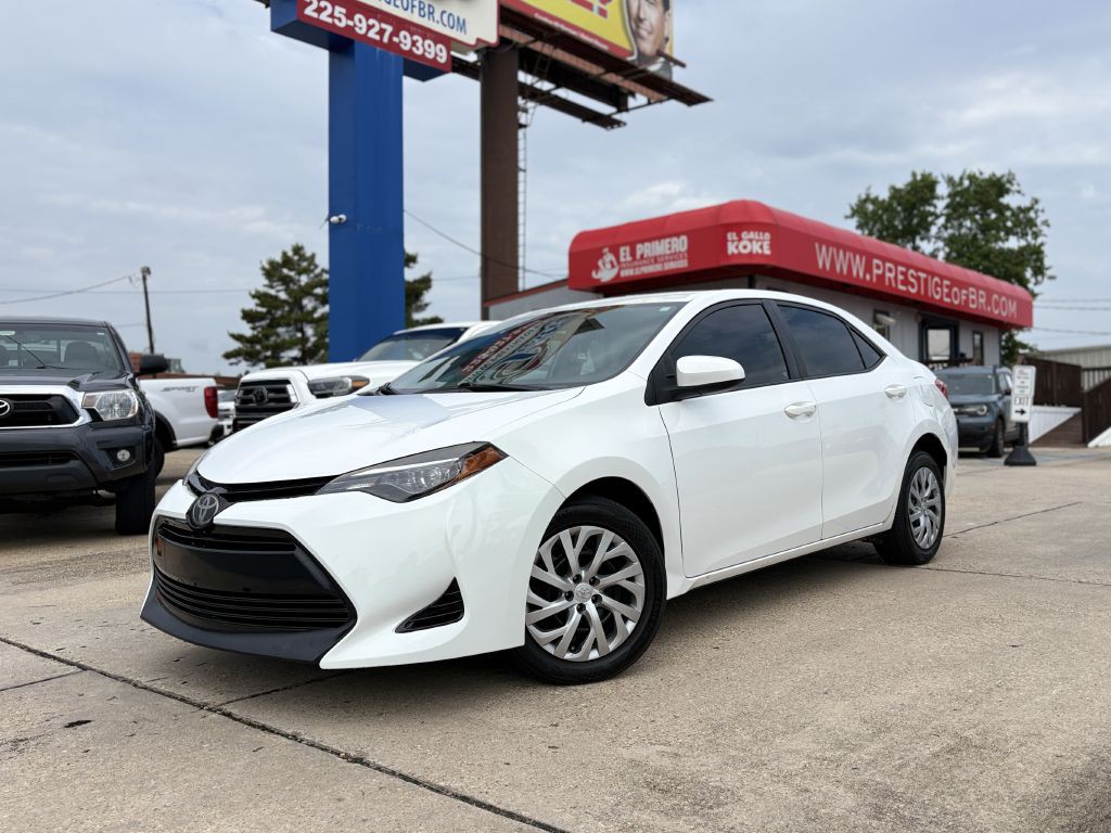 2017 Toyota Corolla Image 1
