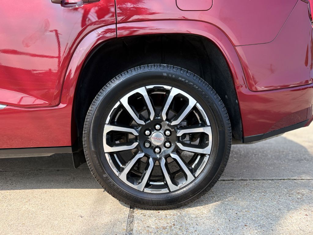 2020 GMC Acadia Image 6