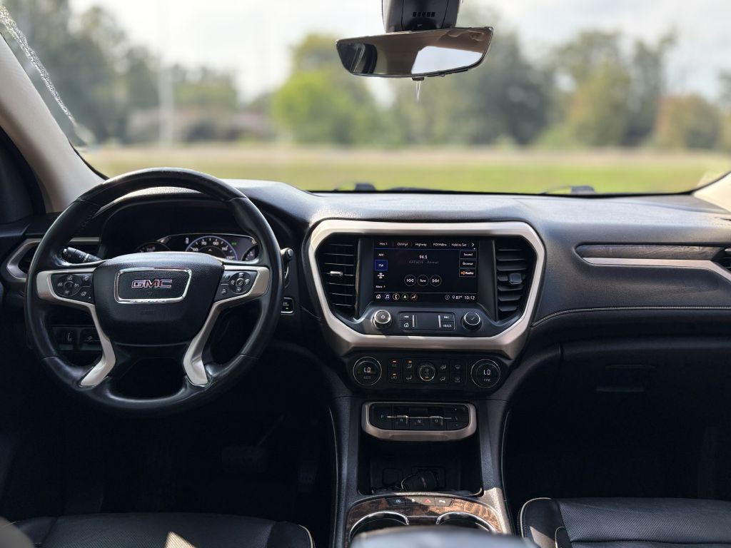 2020 GMC Acadia Image 13