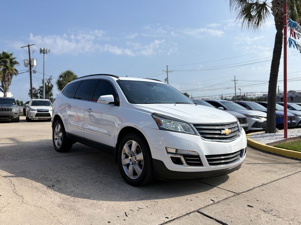 2017 Chevrolet Traverse Image 3