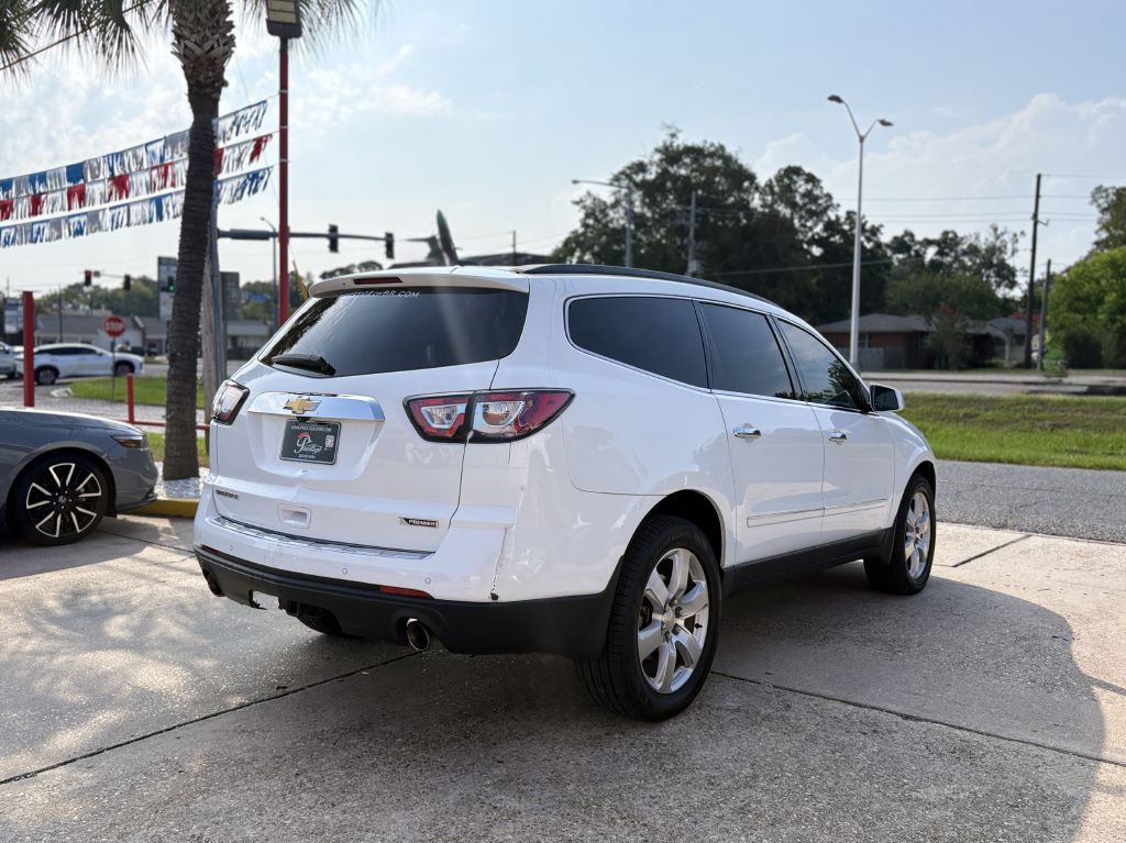 2017 Chevrolet Traverse Image 4