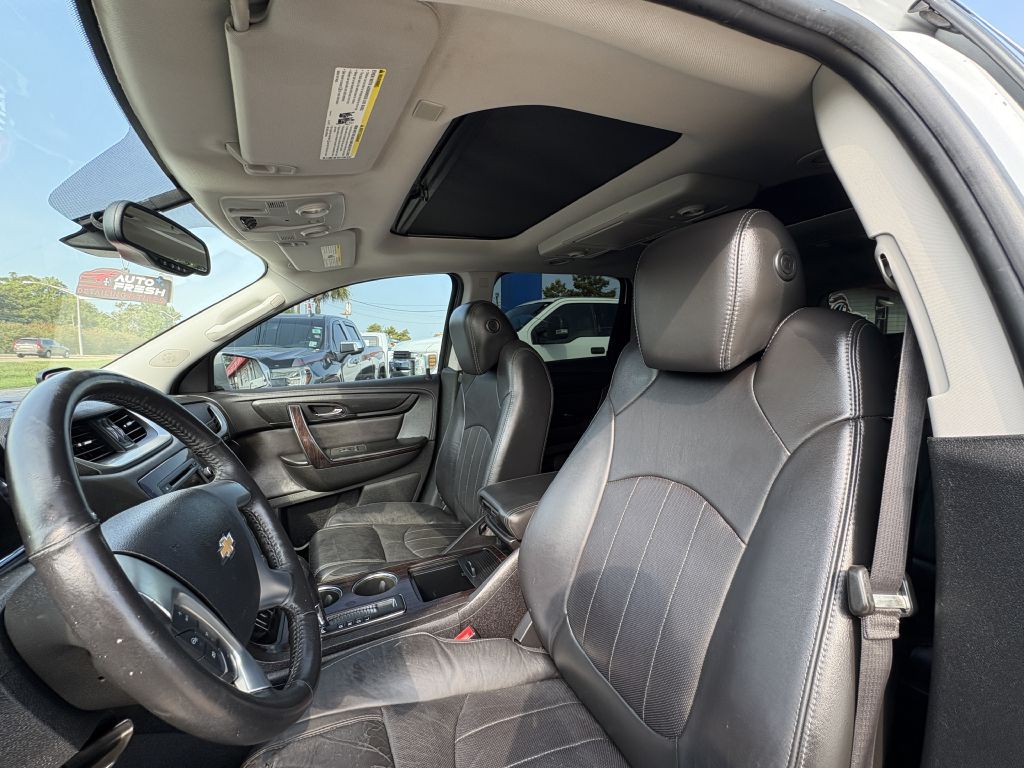 2017 Chevrolet Traverse Image 8