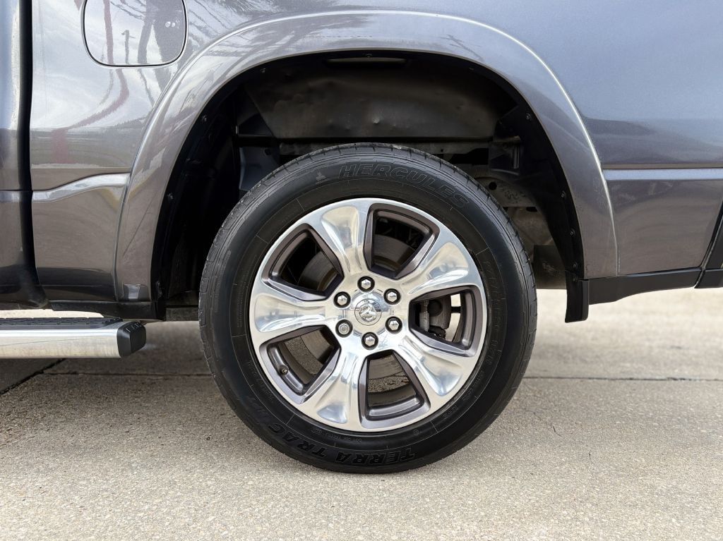 2022 RAM 1500 Image 6