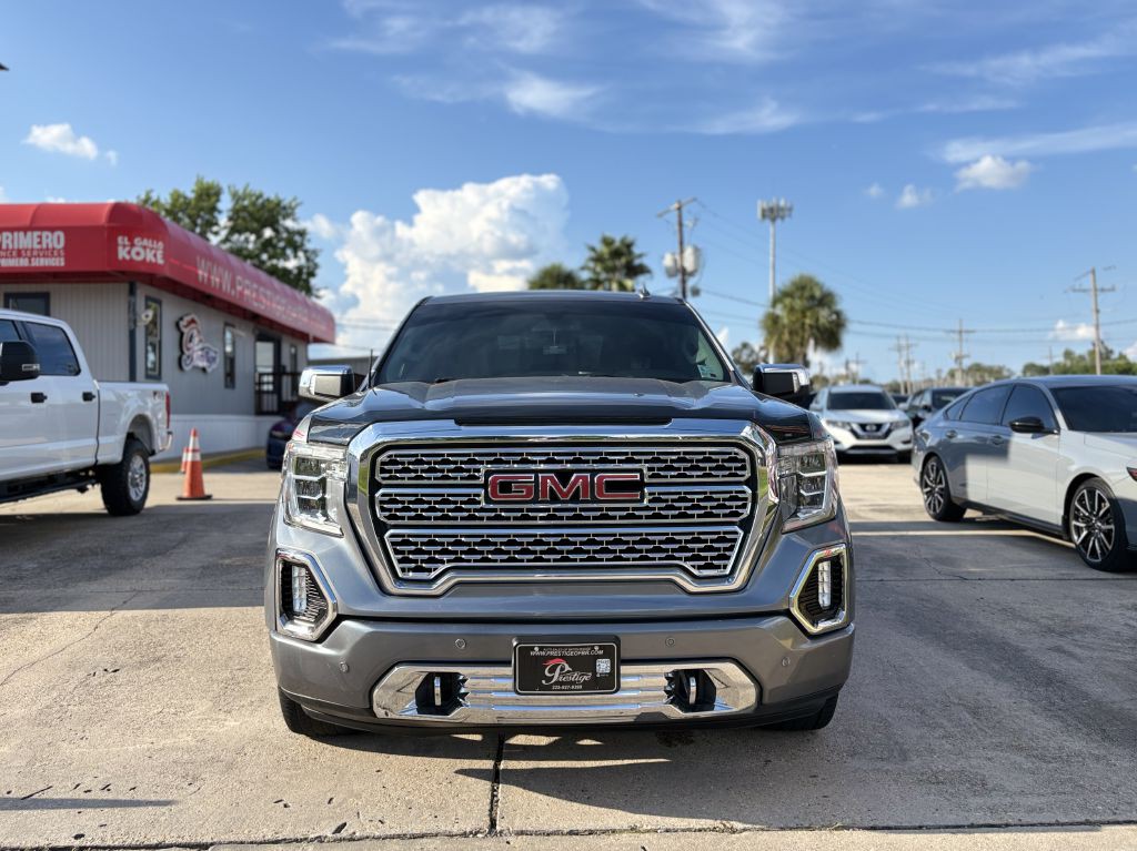 2020 GMC Sierra Image 2