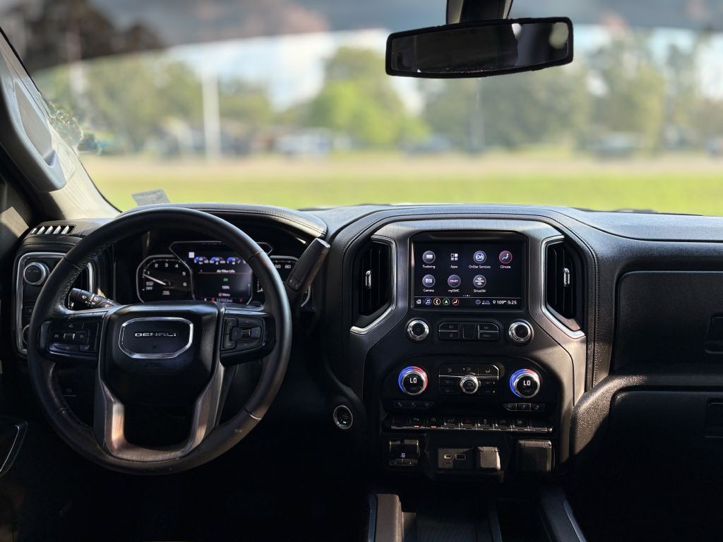 2020 GMC Sierra Image 12
