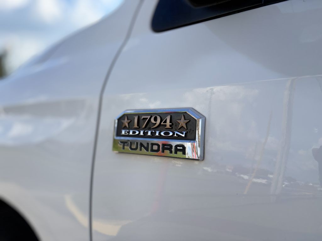2020 Toyota Tundra Image 8
