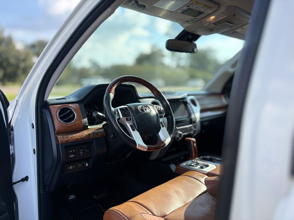 2020 Toyota Tundra Image 10