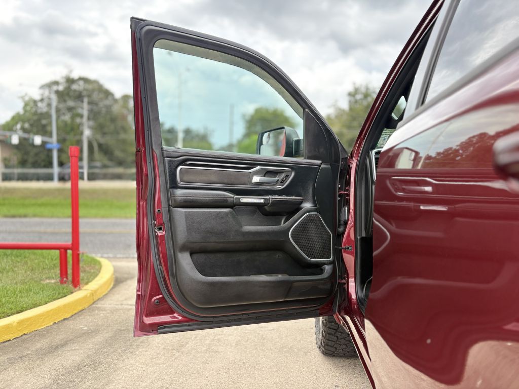 2019 RAM 1500 Image 8