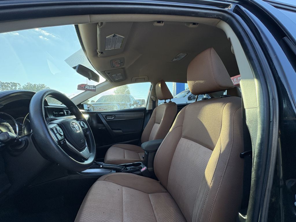 2016 Toyota Corolla Image 9