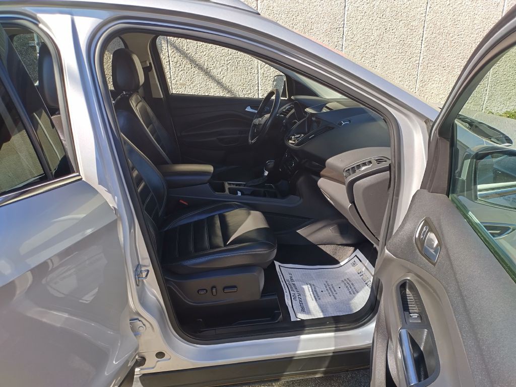 2017 Ford Escape Image 2