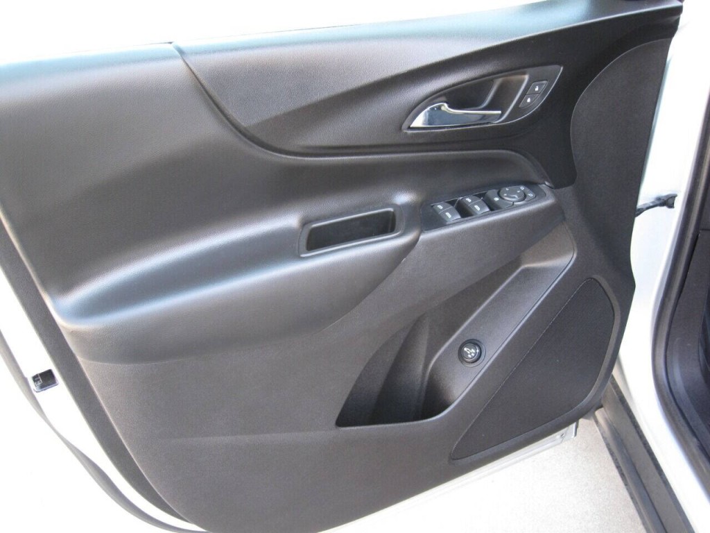 2019 Chevrolet Equinox Image 19