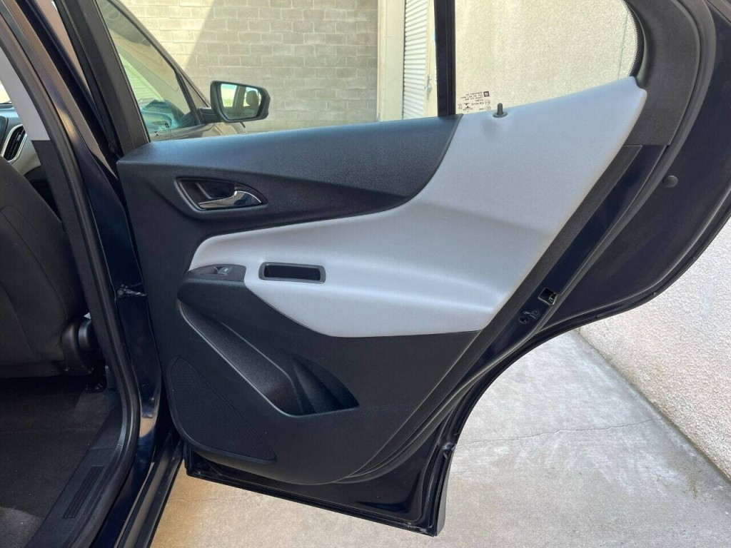 2020 Chevrolet Equinox Image 32