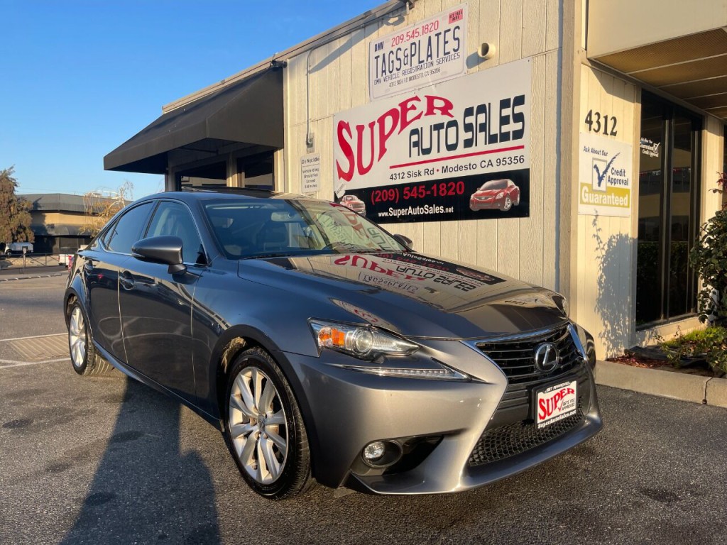 2016 Lexus IS 200t Image 25