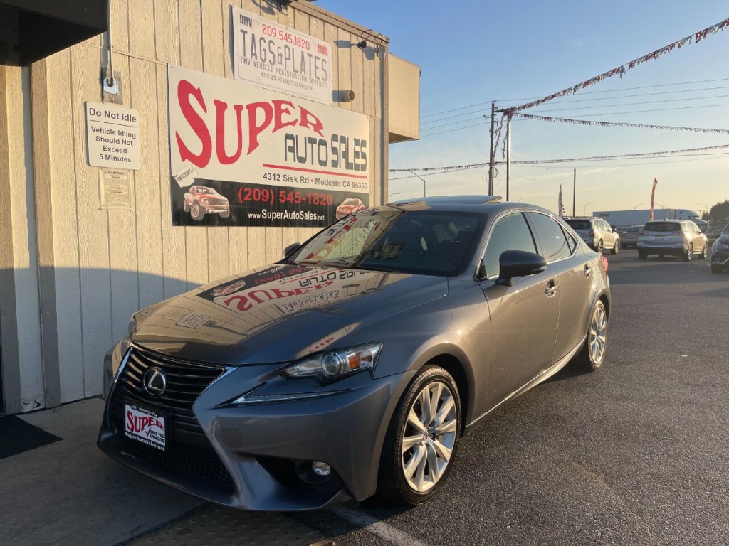 2016 Lexus IS 200t Image 26