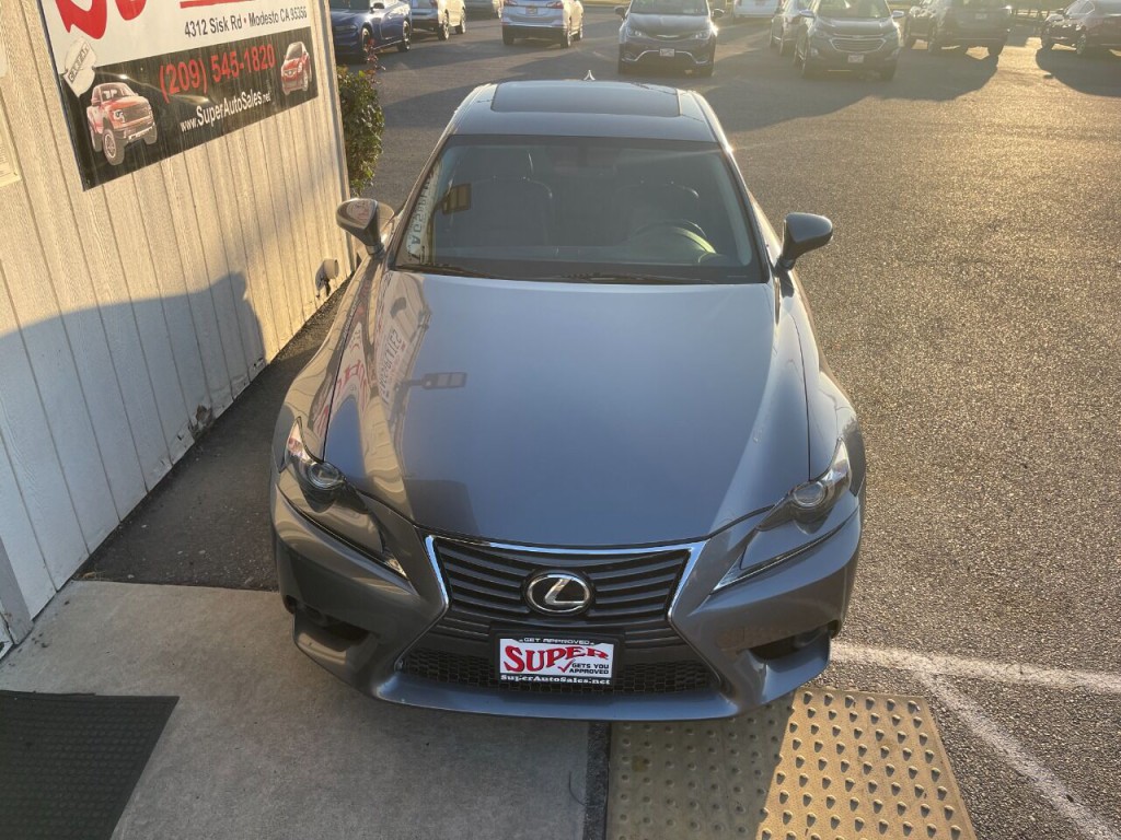 2016 Lexus IS 200t Image 27