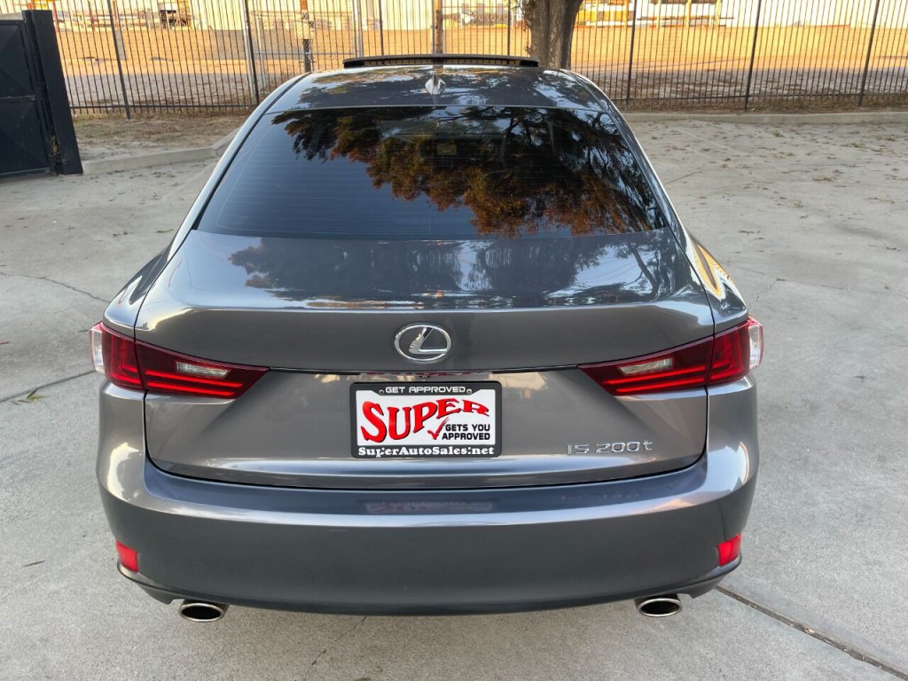 2016 Lexus IS 200t Image 56