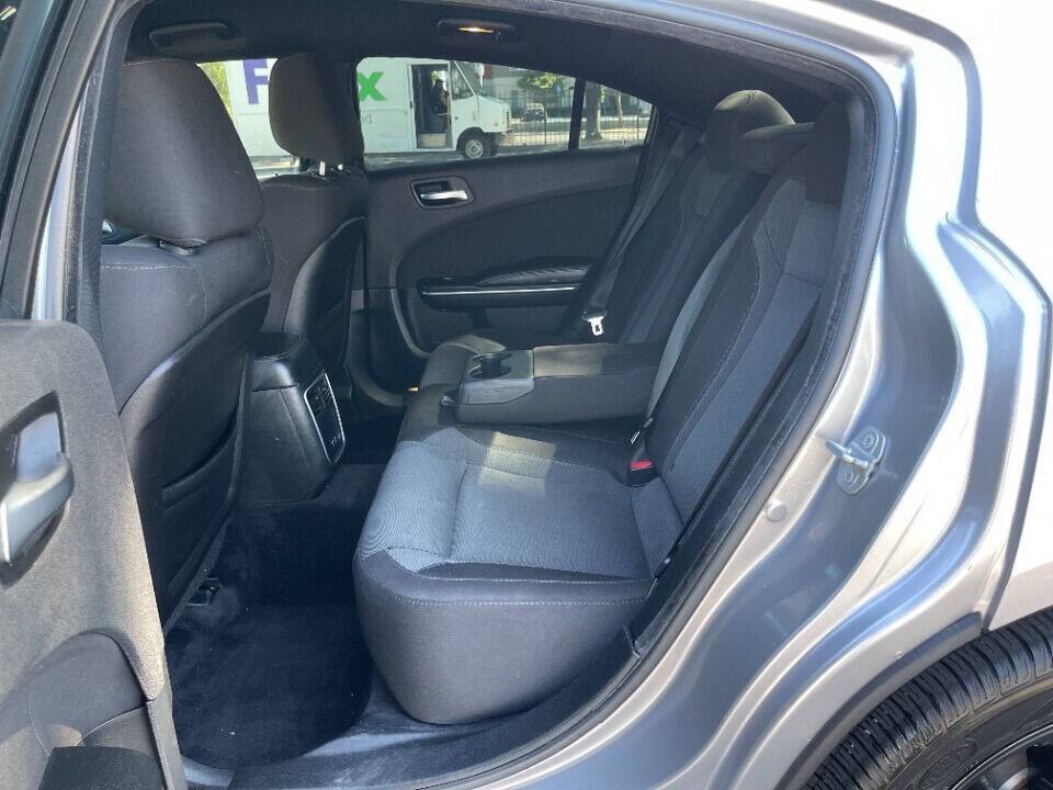 2018 Dodge Charger Image 13