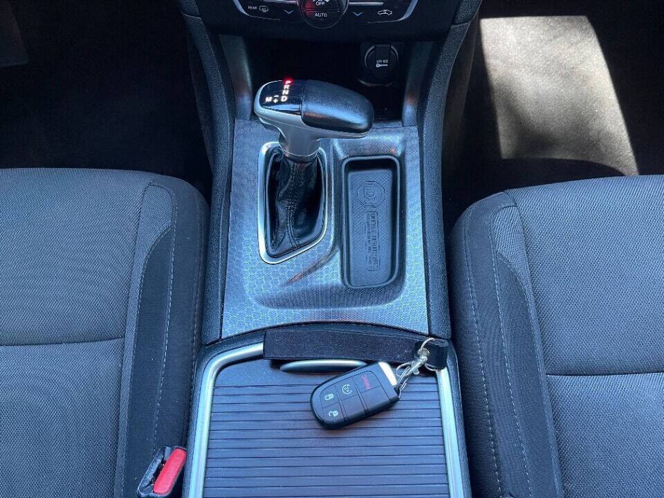 2018 Dodge Charger Image 21