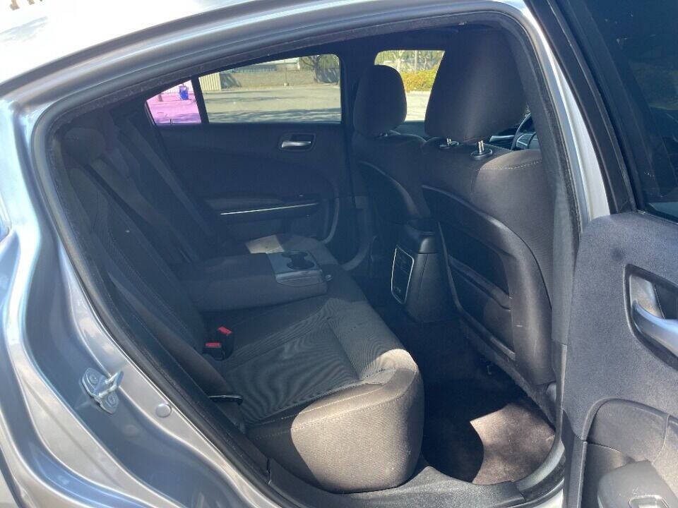 2018 Dodge Charger Image 30