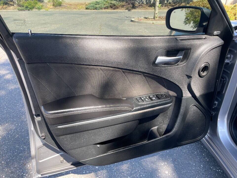 2018 Dodge Charger Image 34