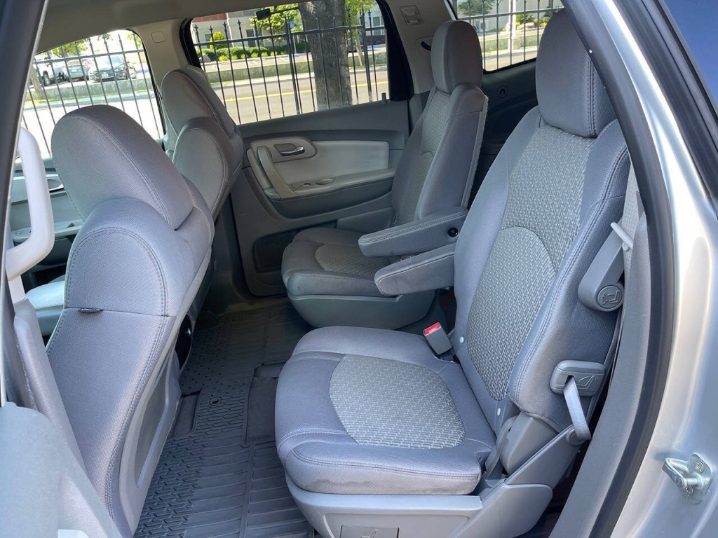 2012 Chevrolet Traverse Image 14