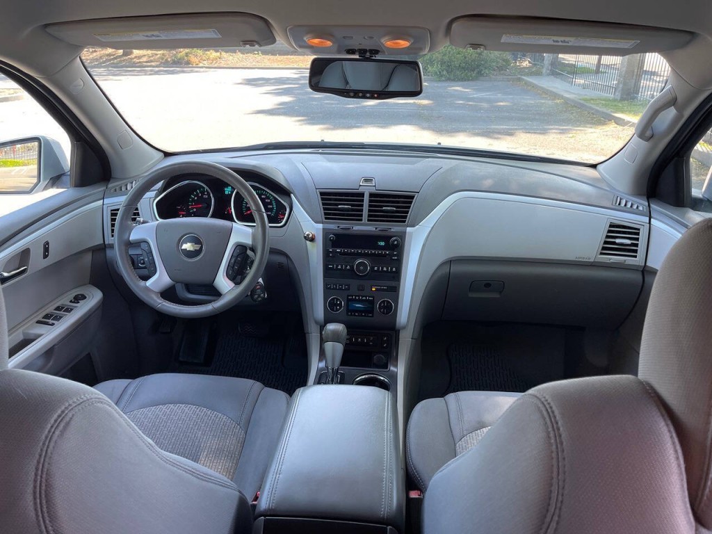 2012 Chevrolet Traverse Image 19