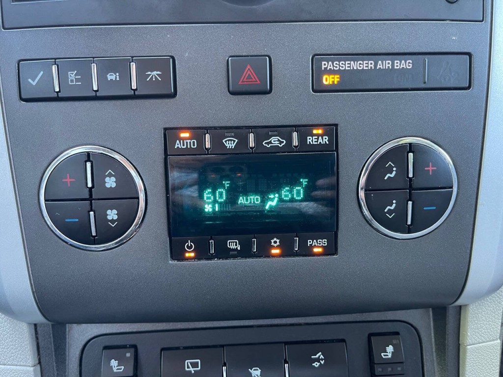 2012 Chevrolet Traverse Image 21