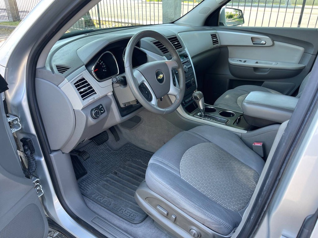 2012 Chevrolet Traverse Image 28