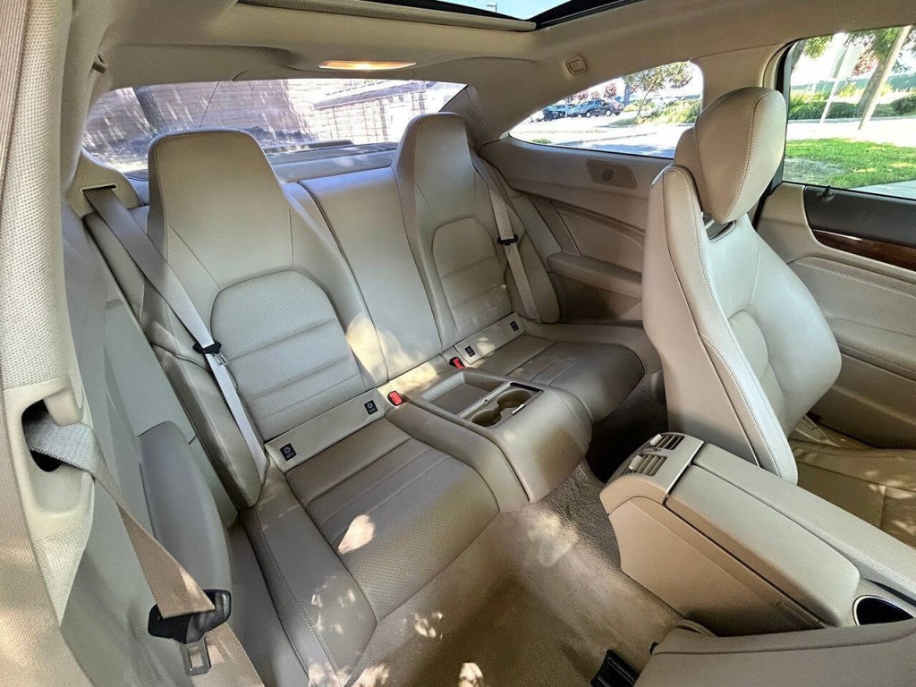 2012 Mercedes-Benz C-Class Image 13