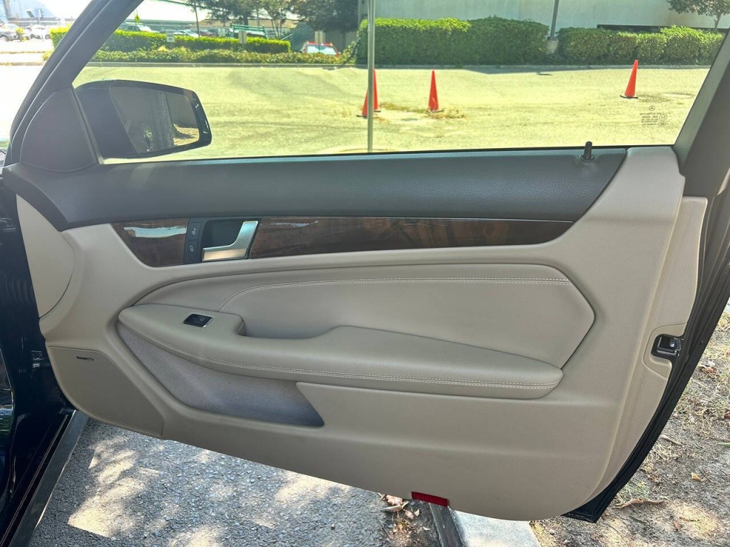 2012 Mercedes-Benz C-Class Image 20