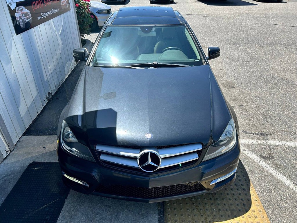 2012 Mercedes-Benz C-Class Image 26