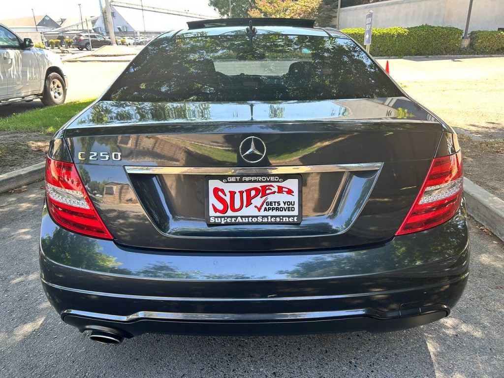 2012 Mercedes-Benz C-Class Image 52