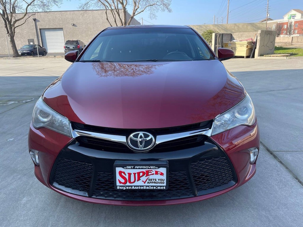 2017 Toyota Camry Image 40