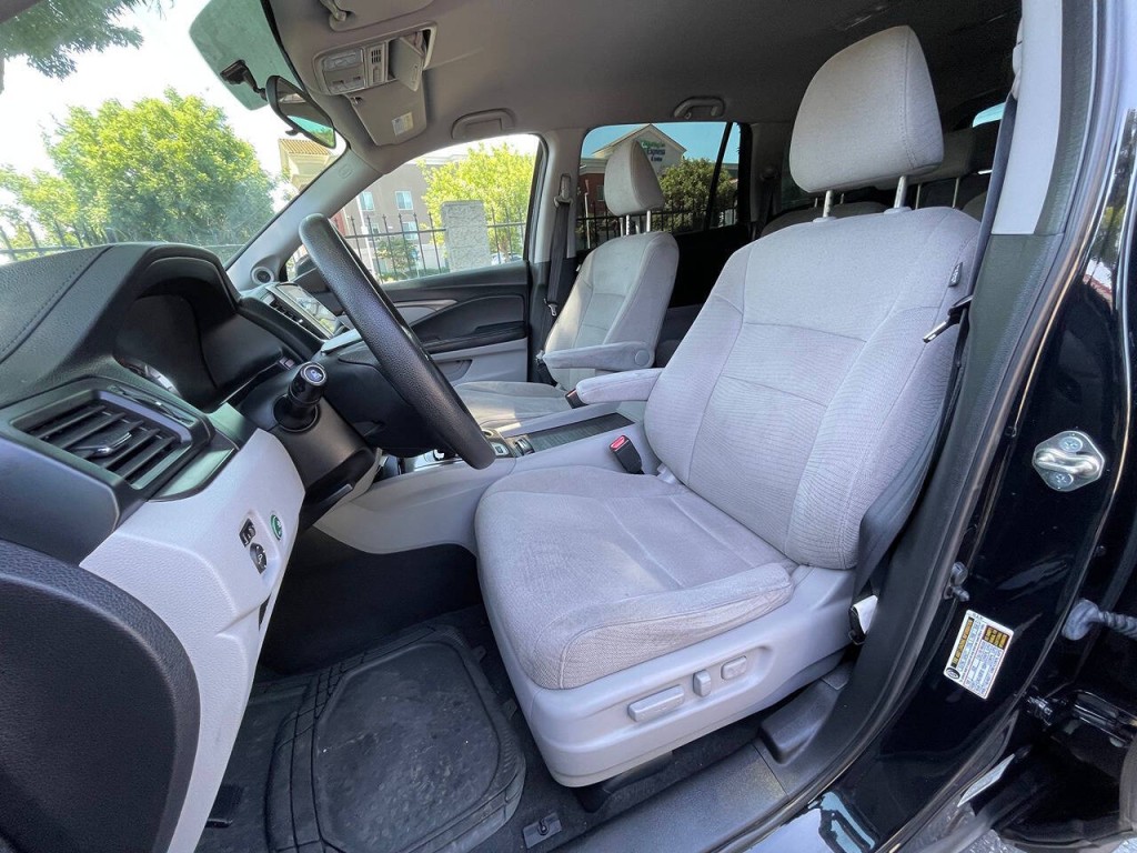 2017 Honda Pilot Image 12